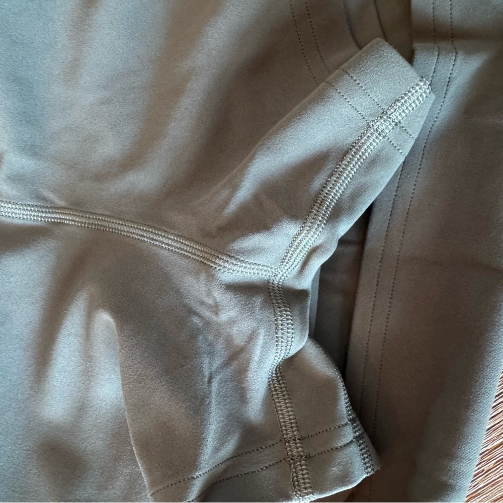 lululemon athletic High-Rise skirt - Picture 6 of 6